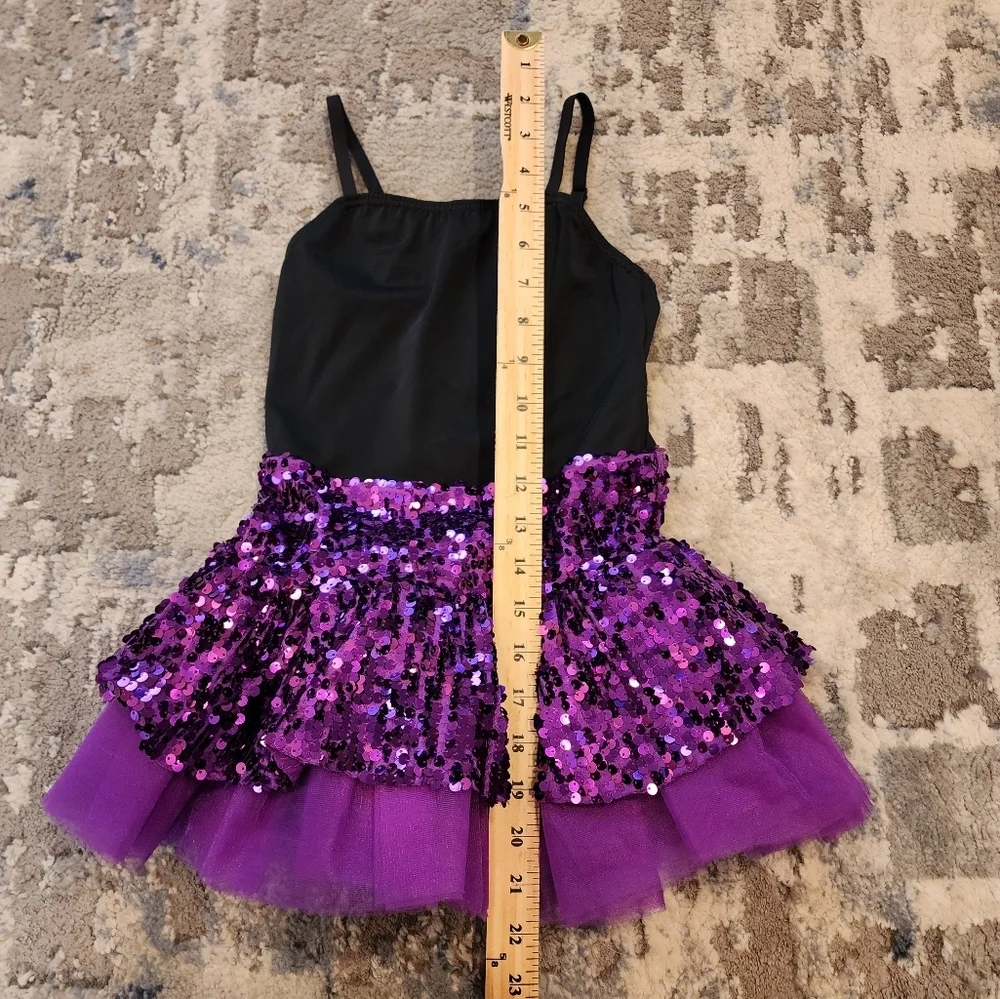 Weissman kids dance costume. Black‎ purple sequin. Size MC (10/12)